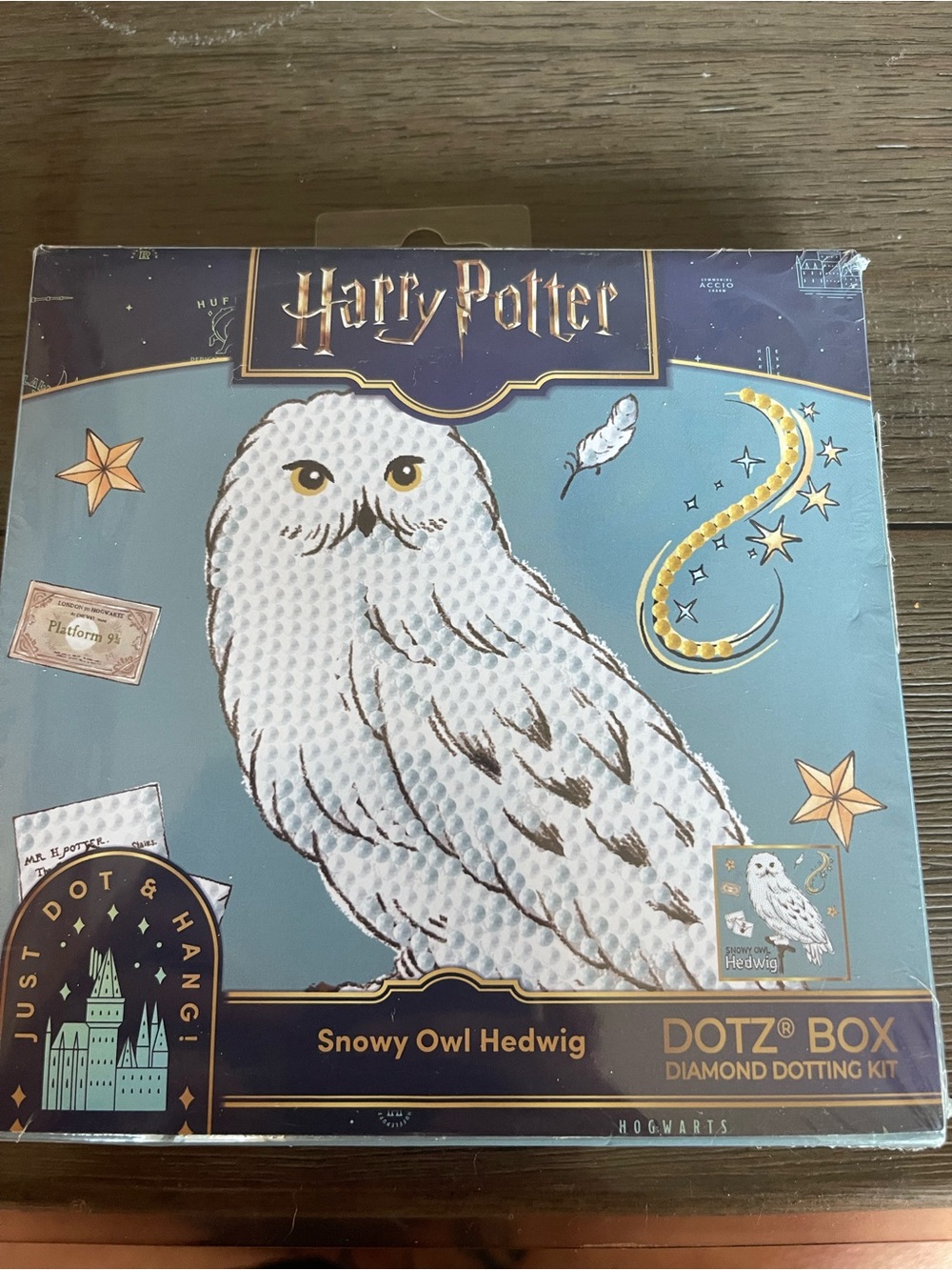 Warner Bros. Harry Potter Snowy Owl Hedwig - Light Blue, White & Gold